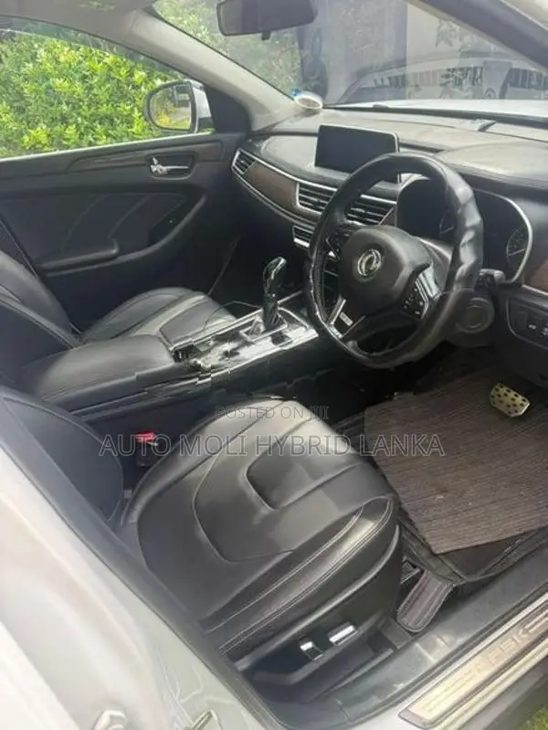 DFSK Glory I 7seater 2024