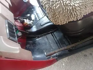 Bajaj RE 2015