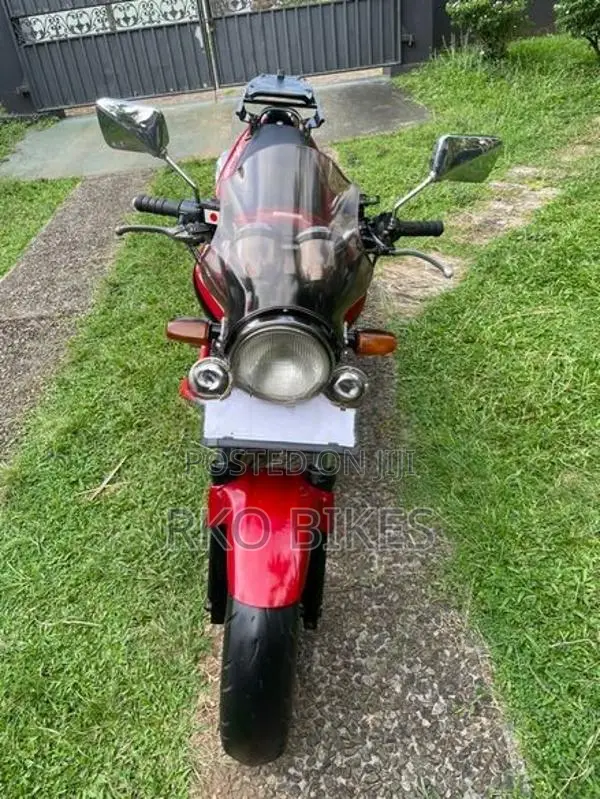 Honda Hornet CH115 2016