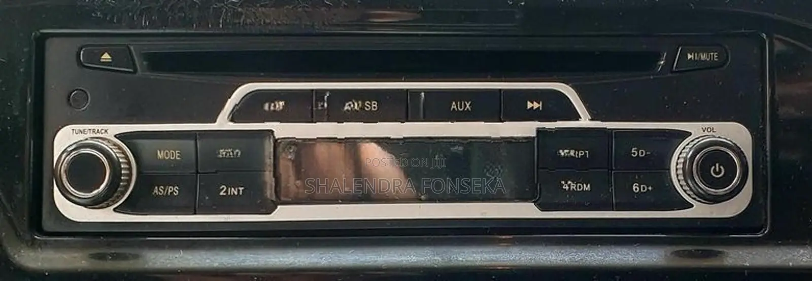 Datsun Redi-Go Radio