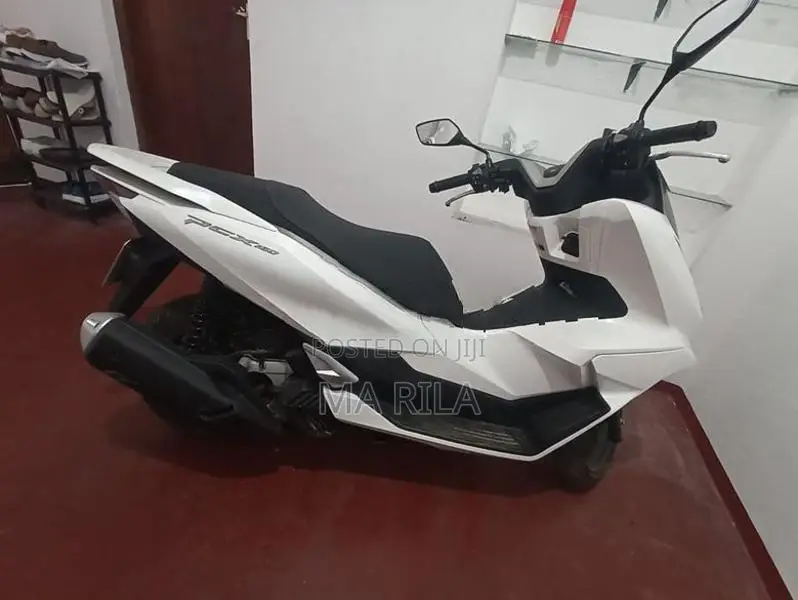 Honda PCX160 2025