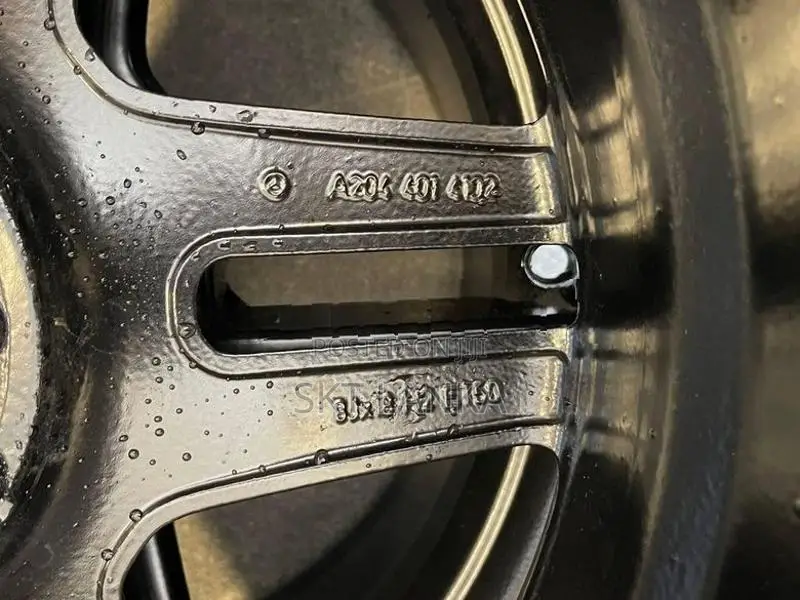 Genuine Mercedes E E300 AMG 18” Alloy Wheels Set C W204 W212