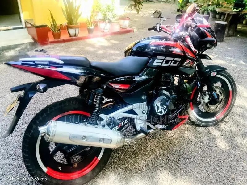 Bajaj Pulsar 200 2008