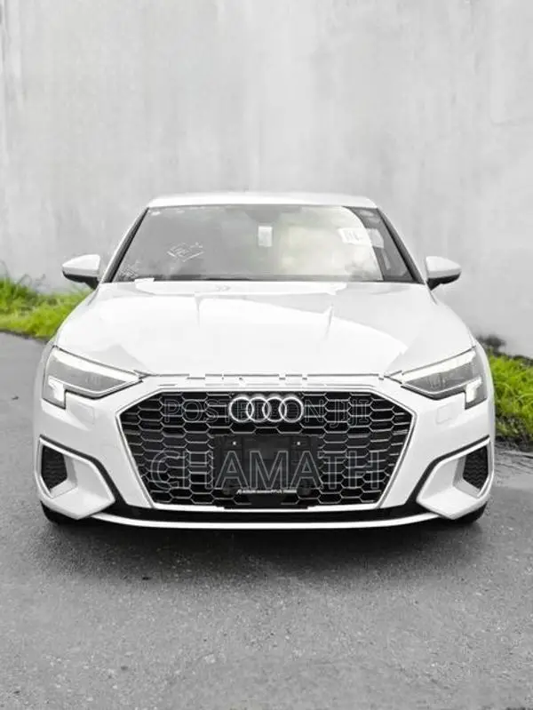 Audi A3 Advanced Leather PKG 2024