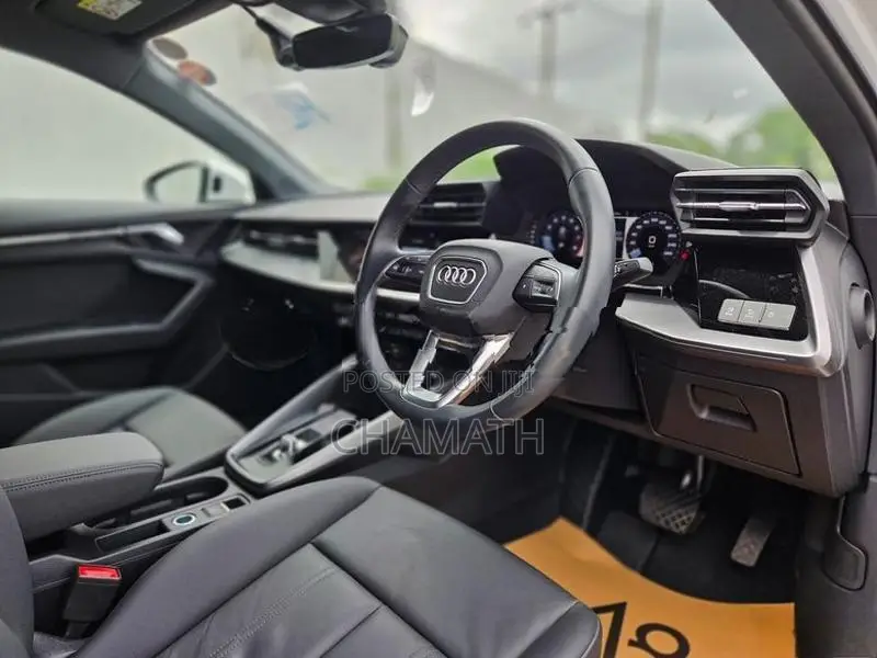 Audi A3 Advanced Leather PKG 2024