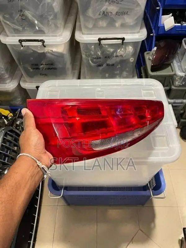 Genuine Audi Q3 2014 Rear LED Bumper Lights 8U Q2 Q5 Q7