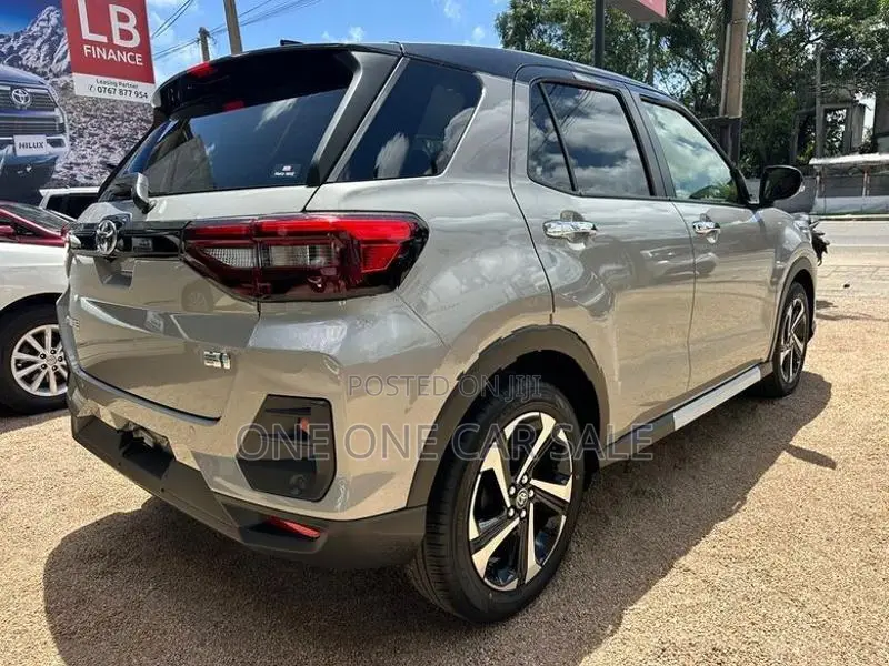 Toyota Raize Z BSM 1.2 Hybrid 2026