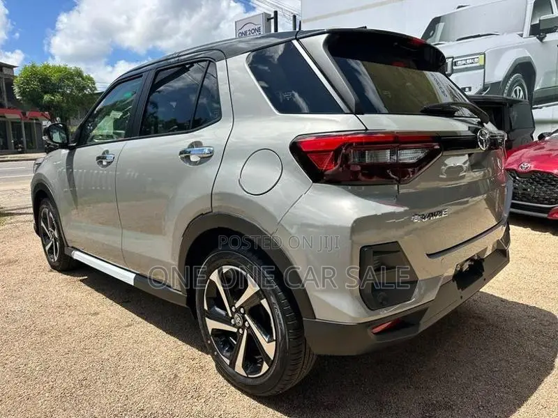 Toyota Raize Z BSM 1.2 Hybrid 2026