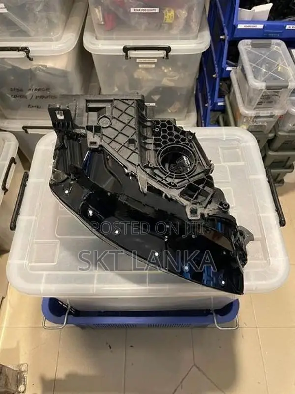 Genuine Brand New Audi Q3 2021 Facelift LED Headlight 83A Aq2 Q5 Q7