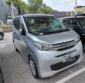 Mitsubishi eK Wagon M 2023