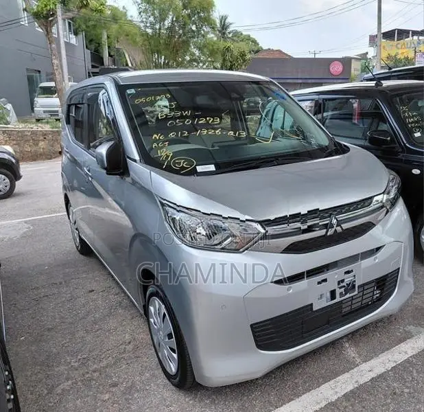 Mitsubishi eK Wagon M 2023