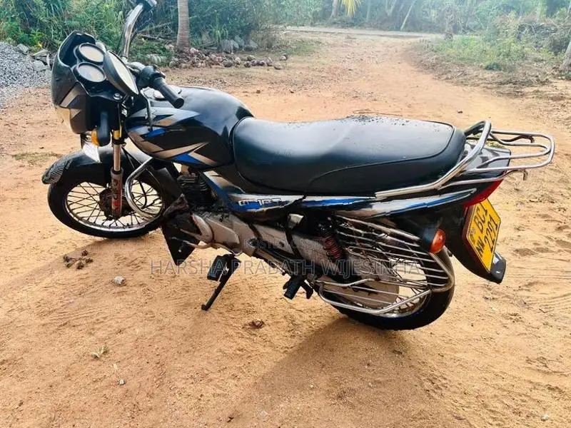 Bajaj CT100 Kick Start 2015