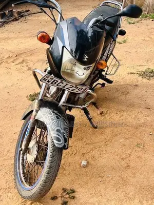 Bajaj CT100 Kick Start 2015