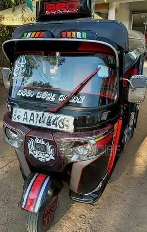 Bajaj RE 2016