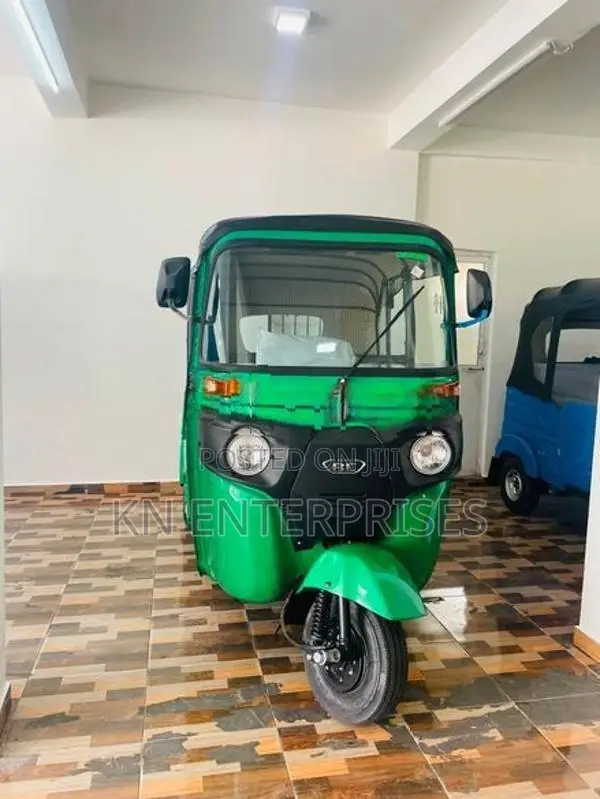 Bajaj RE 2026