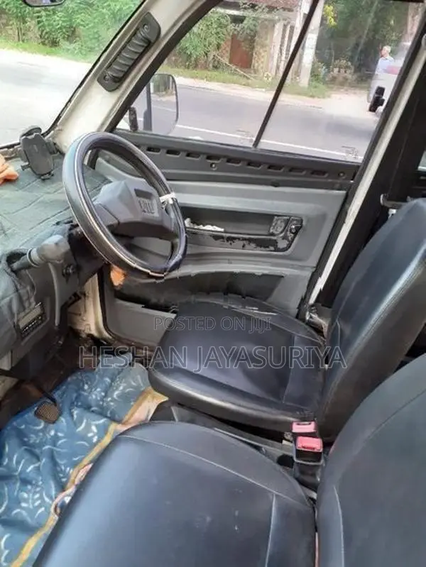 Bajaj Qute 2019