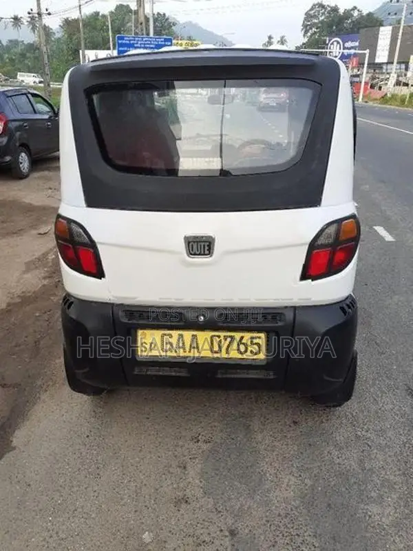 Bajaj Qute 2019