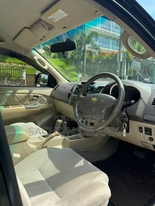 Toyota Fortuner 2006