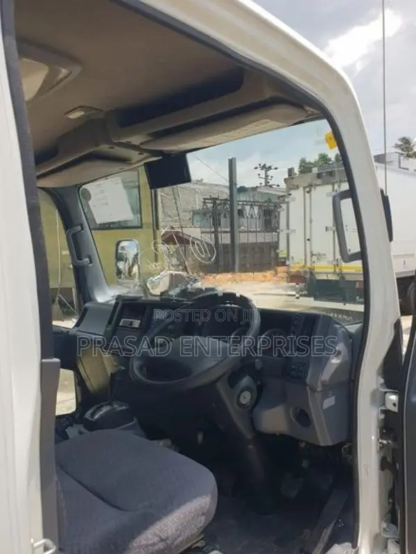 Isuzu Elf -30 2020