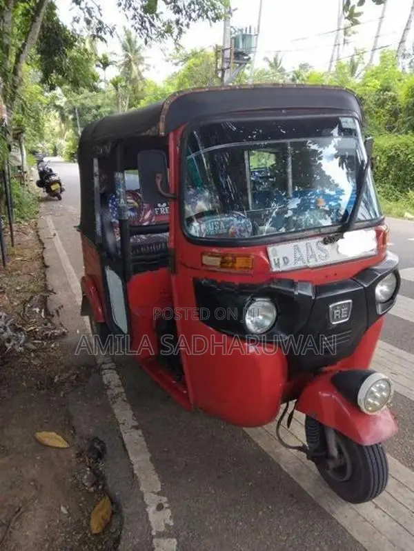 Bajaj RE 2014