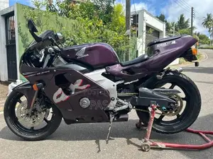 Honda CBR MC 22 2012