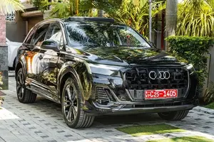 Audi Q7 S Line Quattro 2025