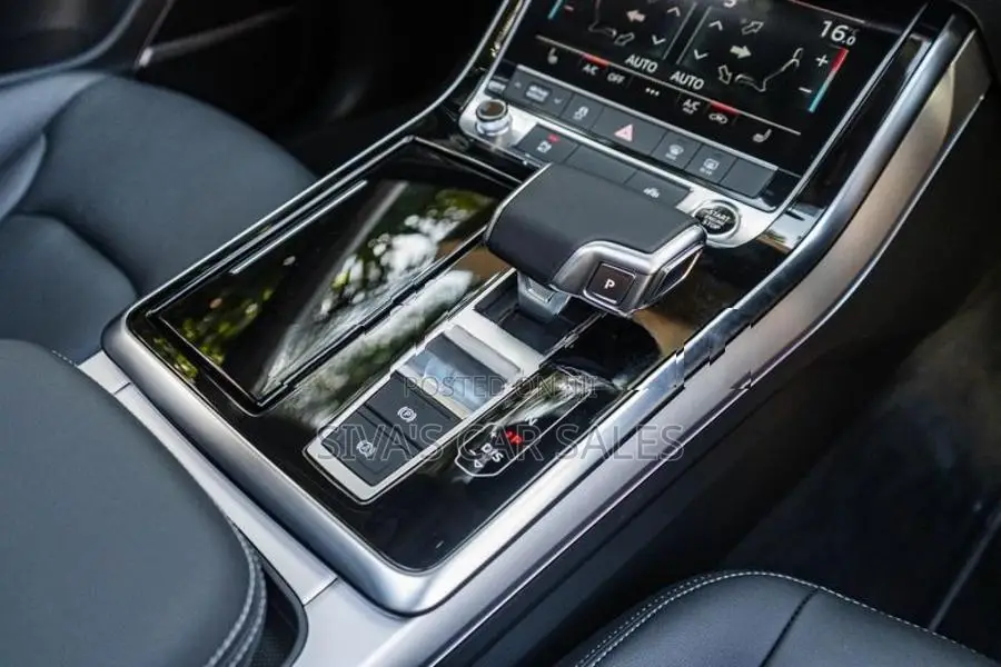 Audi Q7 S Line Quattro 2025