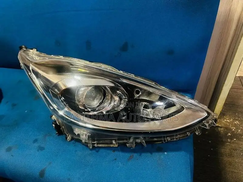 Aqua Head Lamp (2018)
