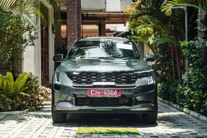 Kia Sonet GTX+ (Pewter Olive) 2026