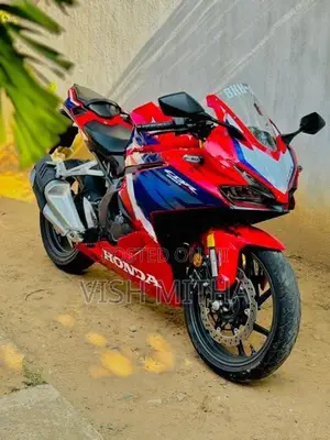 Honda CBR 250RR 2025