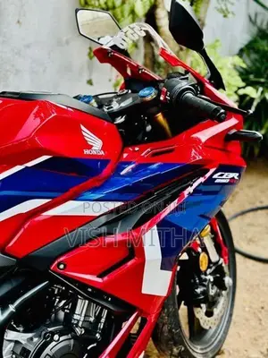 Honda CBR 250RR 2025