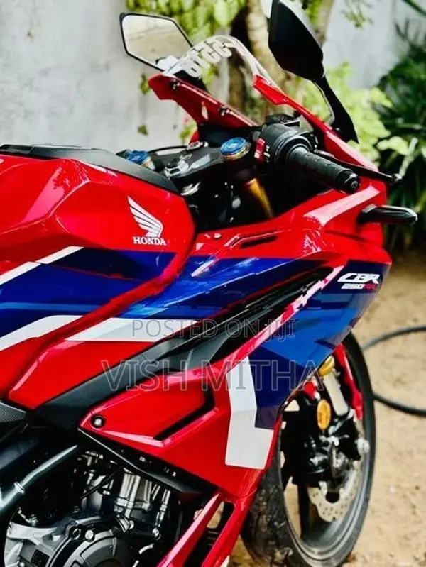 Honda CBR 250RR 2025