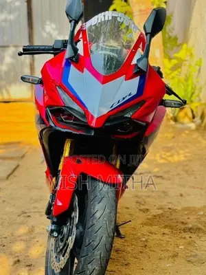 Honda CBR 250RR 2025