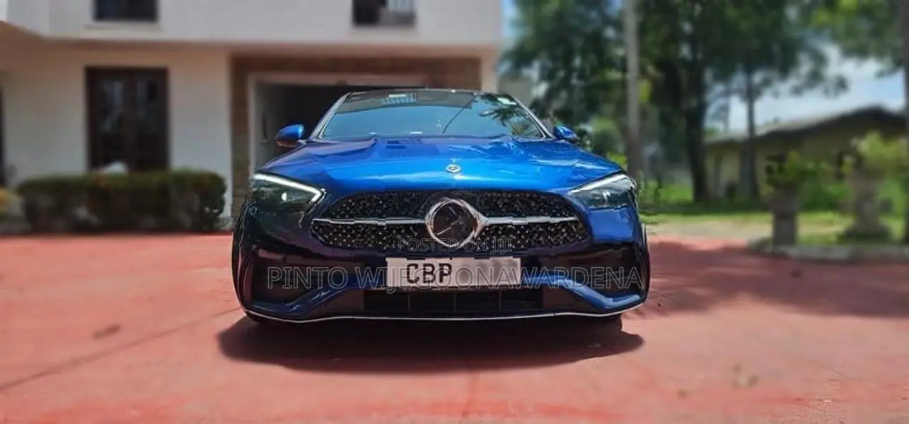 Mercedes Benz C200 AMG Premuim 2024