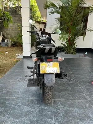 Bajaj Pulsar 180 2010