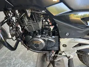 Bajaj Pulsar 180 2010