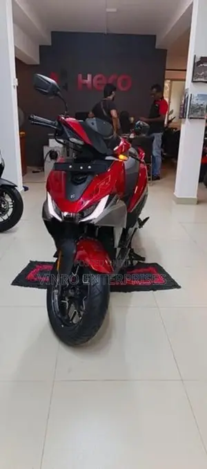 Hero XOOM 125R 2026