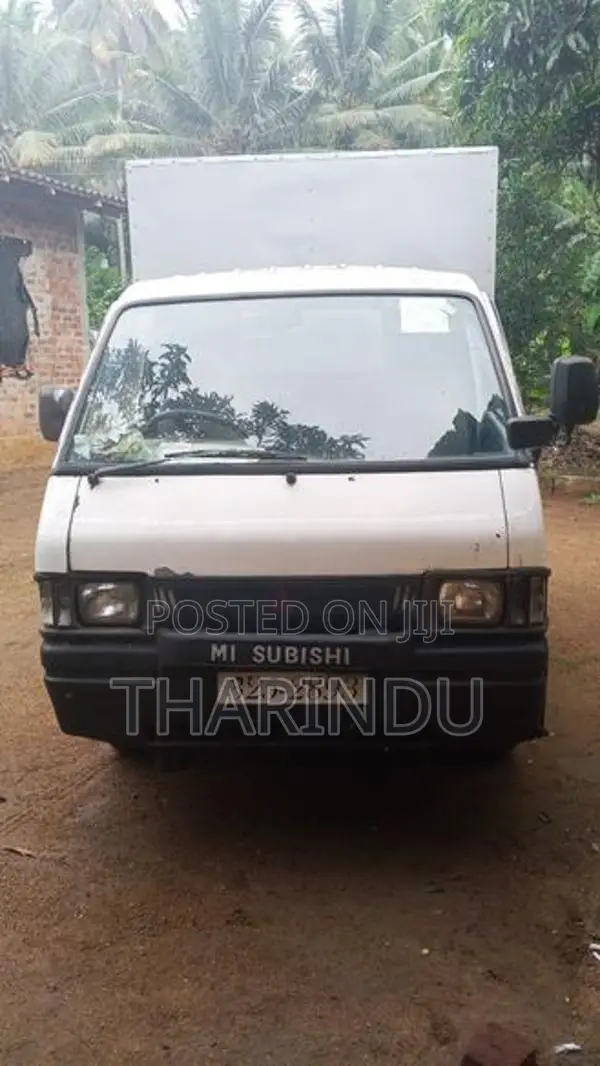 Mitsubishi Delica 1982