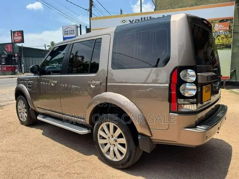 Land Rover Discovery 4 S SDV6 3L V6 2015