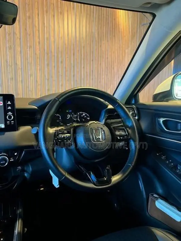 Honda Vezel 2025