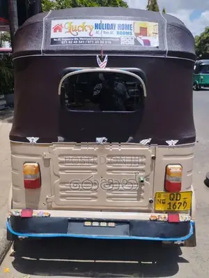 Bajaj RE 2005