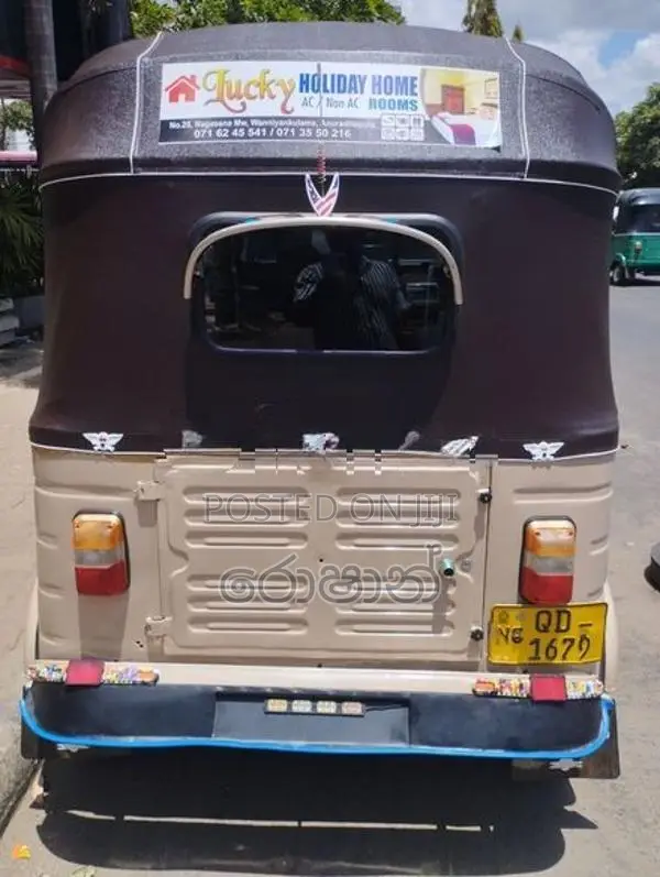 Bajaj RE 2005