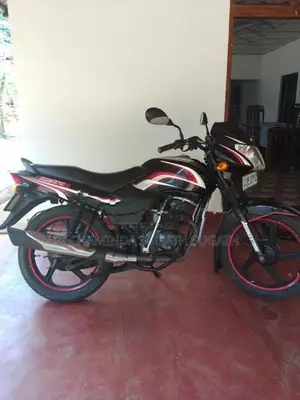 TVS Metro 2016