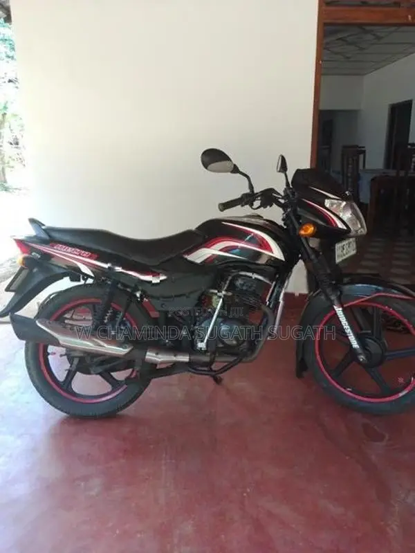 TVS Metro 2016