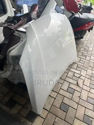 Toyota Axio 141 Bonnet