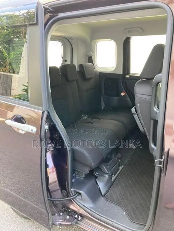 Toyota Roomy G Custom 2025