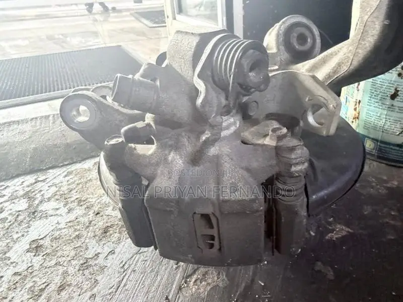 Honda Civic FD1 / FD3 Rear Brake Caliper ( Left Side )