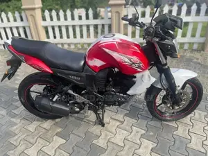 Yamaha FZ S 2012