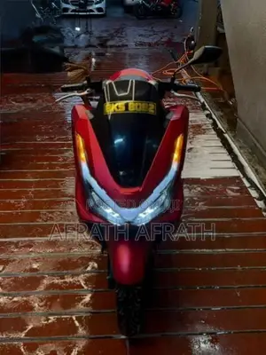 Honda PCX160 Roadsync 2025