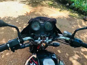 Bajaj Discover 150 2011